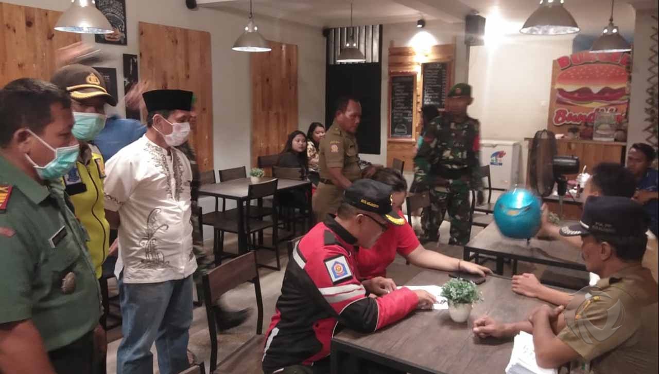 Galakkan <em>Social Distancing</em>, 84 warung dan Kafe di Kota Mojokerto Diminta Tutup Lebih Awal