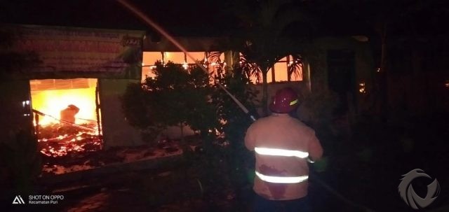 Gedung MA di Mojokerto Terbakar, Puluhan Komputer untuk Ujian Amblas