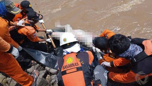 Pemuda Nganjuk yang Lompat ke Sungai Brantas Ditemukan di Jombang