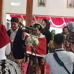 Ratusan Pasang Warga Trenggalek, Nikah Massal