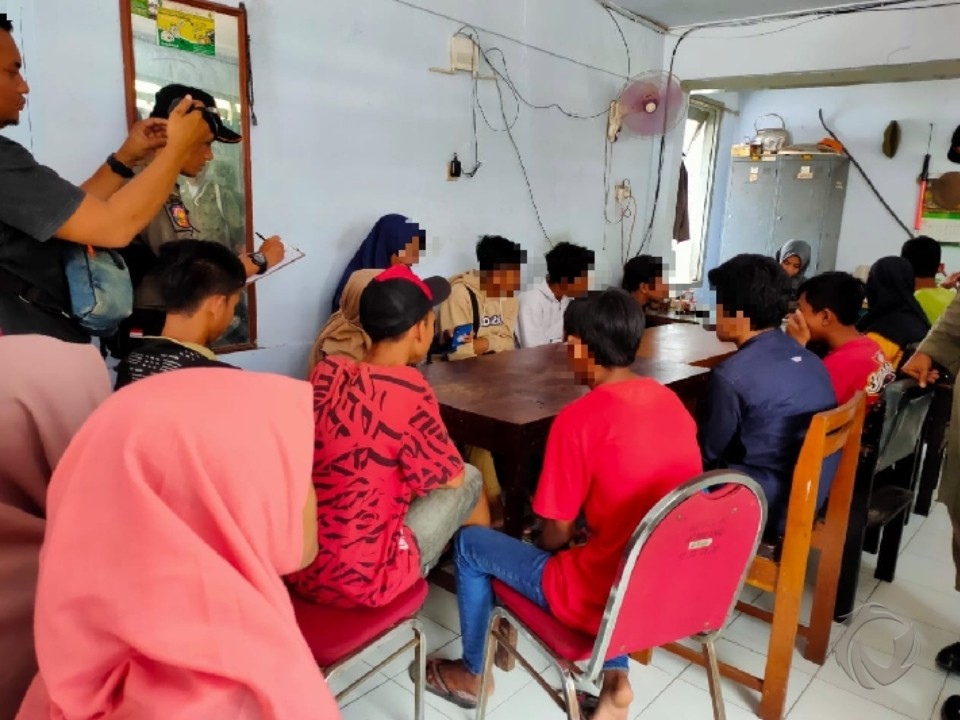 Tidak Belajar di Rumah, Puluhan Pelajar di Jombang Digaruk Satpol PP