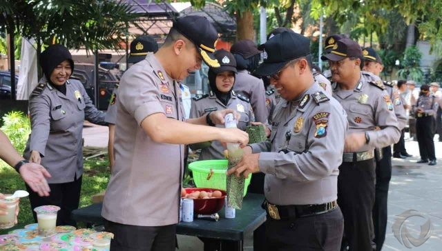 Beginilah Cara Polres Gresik  Tangkal Virus Corona