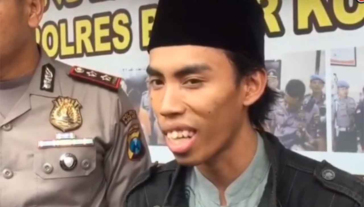 Video: Penyebar Berita Hoax Tentang Corona di Blitar Minta Maaf