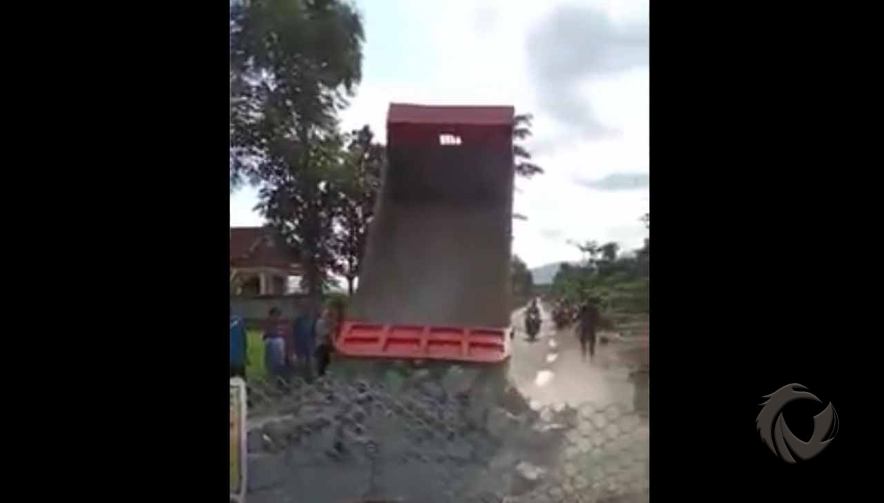 Viral Video Penutupan Akses Jalan Desa Perbatasan Tulungagung-Trenggalek