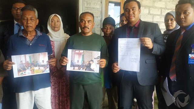 Ratusan Warga Karangnongko Laporkan 4 Legislator Blitar ke Polda Jatim