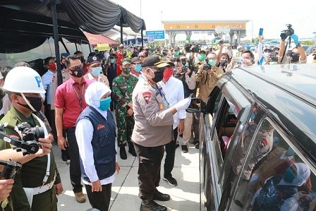 Gubernur Khofifah Sidak Pintu Tol Ngawi, 550 Mobil Pemudik Dihalau