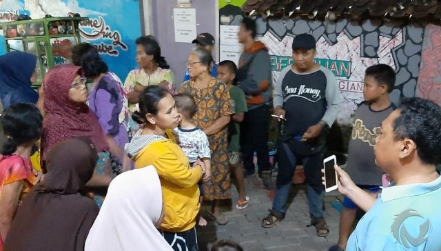 Mengaku Relawan Pemkab dan Kumpulkan KTP, Tukang Cukur Dibawa ke Mapolres Jember