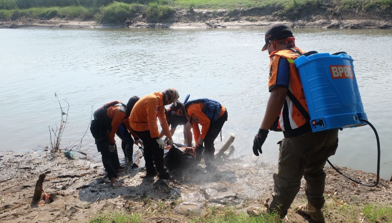 Mayat Warga Kemaduh Nganjuk Ditemukan di Sungai Widas Patianrowo