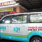 Diduga Ditolak Warga, Ambulan  Berisi Jenazah Asal Surabaya Terlantar di Jombang