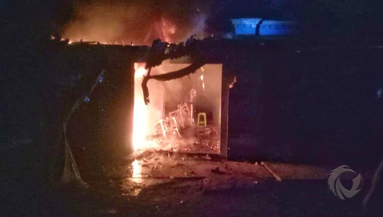 Kembang Api Tak Meledak di Awang-Awang, Toko di Blitar Ludes Terbakar - FaktualNews.co
