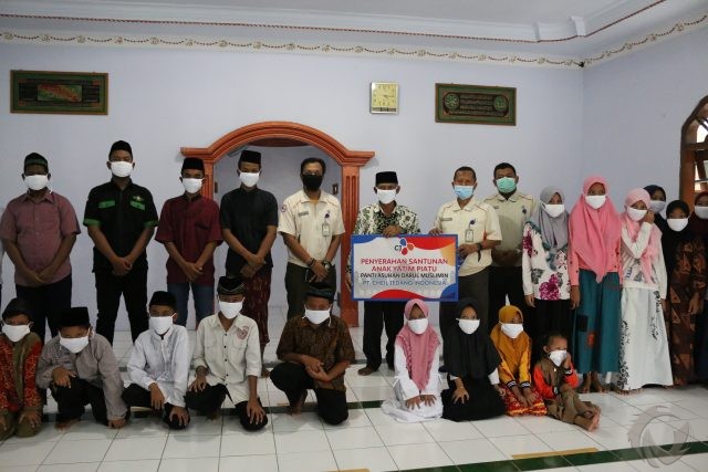 Lawan Covid-19, PT Cheil Jedang Indonesia Bagikan 9.000 Masker dan Santuni Anak Yatim