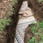 Arkeolog Temukan Lantai Mosaik Romawi Kuno