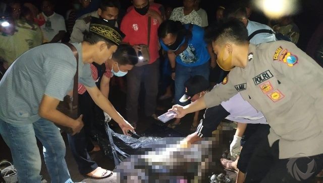 Warga Temukan Mayat Nelayan dengan Dahi Berlumuran Darah di Bibir Pantai Bugeman Situbondo