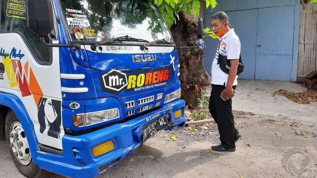 Ditabrak Truk, Seorang pelajar SMA Situbondo Tewas