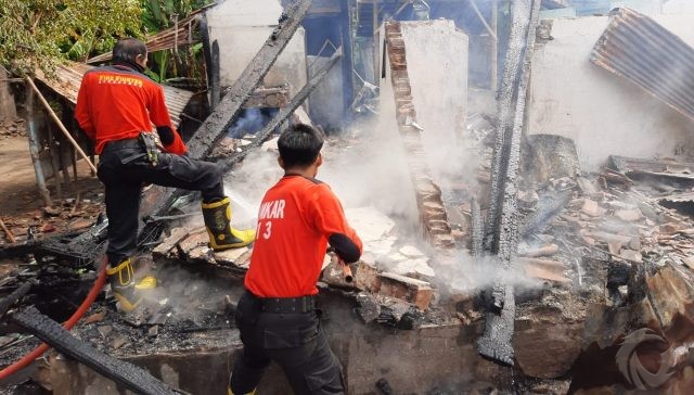 Lupa Matikan Kompor Gas, Satu Rumah  di Situbondo Rata Ludes Terbakar