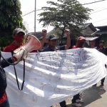 THR Belum Dibayar, Buruh Plywood Jombang Turun Jalan