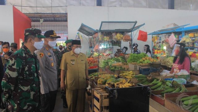 Resmikan Pasar Tangguh, Walikota Blitar Minta Warga Patuhi Protokol Kesehatan