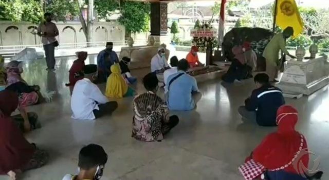 Sehari Setelah Dibuka, Makam Bung Karno Dipadati Pengunjung