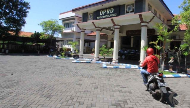 Hasil Tes Swab Keluar, Sekwan dan Ketua DPRD Kota Probolinggo Bungkam