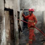 Akibat Tumpahan Bensin, Sebuah Rumah dan Warung di Jember Terbakar