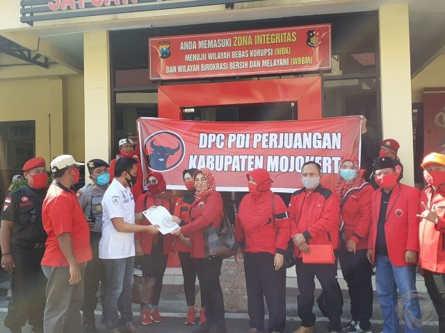 Terkait Pembakaran Bendera, DPC PDIP Kabupaten Mojokerto Lapor Polisi