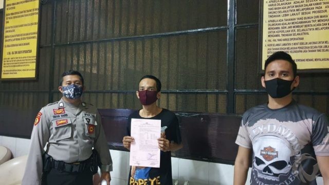 Polisi Gerebek Rumah Tersangka Pengedar Sabu di Surabaya