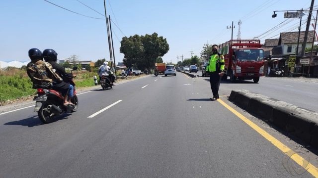 Pindah Jalur, Pemotor Tewas Tertabrak Suzuki Carry di Sidoarjo