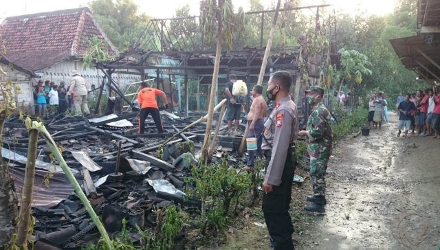 Nasib Tragis Si Penjual Sosis di Ngawi, Rumah Terbakar Tak Tersisa