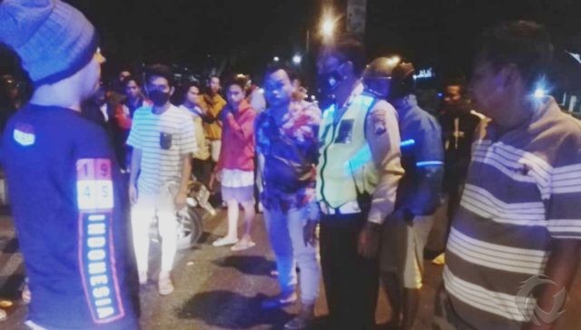 Diduga Ugal-ugalan Dua Pemotor Tabrakan di Situbondo, Satu Korban Kritis 