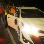 Mobil Yaris Mendadak Oleng dan Terguling, Diduga Sopir Habis ‘Minum’