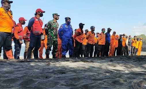 Hari Kedua, Pencarian Korban Tengelam Pantai Serang Blitar Belum Bawa Hasil