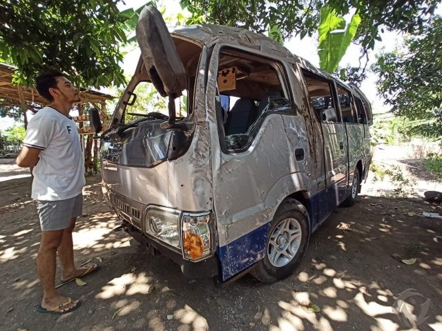 Sopir Ugal-ugalan, Mobil Rombongan Guru SDN Mlandingan Situbondo Terguling