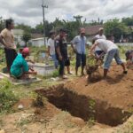 Tolak Pemakaman Protokol Covid-19, Warga di Jember Menguruk Lagi Makam yang Baru Digali