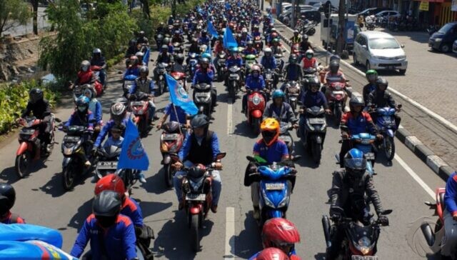Besok Buruh di Surabaya Berdemonstrasi Menolak Omnibus Law Cilaka