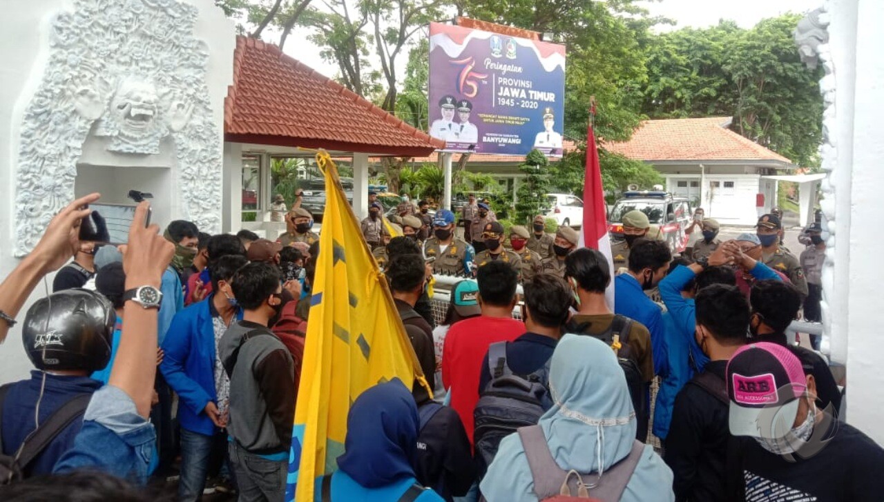 Demonstrasi soal transparansi anggaran Covid-19 di banyuwangi