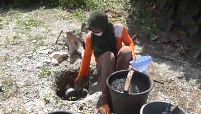 Tiga Desa di Nganjuk Krisis Air Bersih, Warga Terpaksa Konsumsi Air Keruh dan Asin