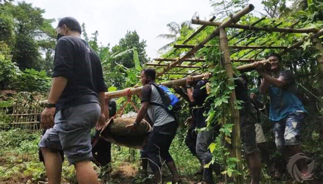 Diduga Peninggalan Kerajaan Pajang, Benda-Benda Kuno di Sungai Mbesi Gandusari Blitar Dievakuasi