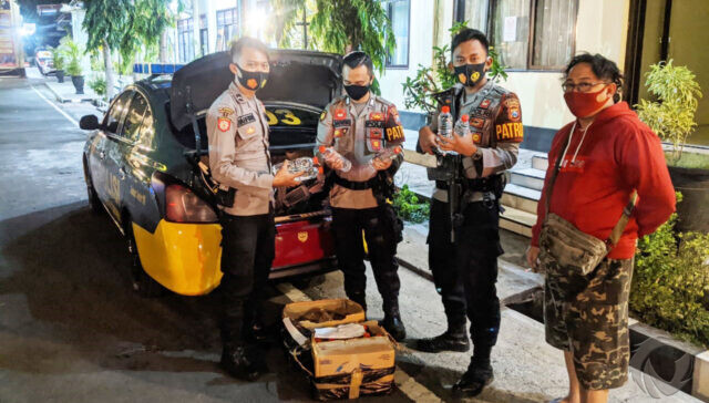 Tawarkan Miras Via Facebook, Pria di Situbondo Diciduk Polisi