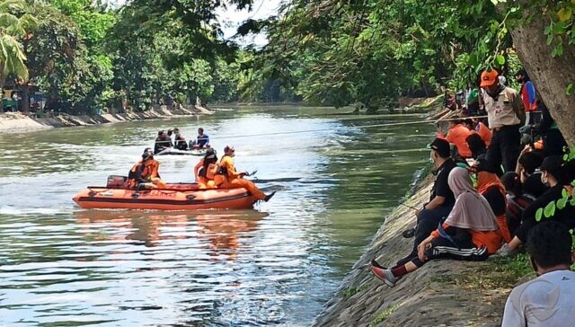 Arus Bawah Sungai Deras, Korban Tenggelam di Sungai BAT Belum Ditemukan