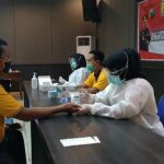 Antisipasi Penyebaran Covid-19, Seluruh Anggota Polres Ngawi Jalani Tes Rapid