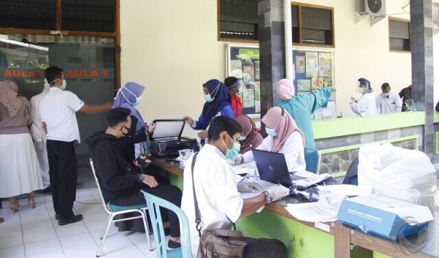 Muncul Klaster Baru, Seluruh Karyawan Dinkes Ngawi Jalani Tes PCR