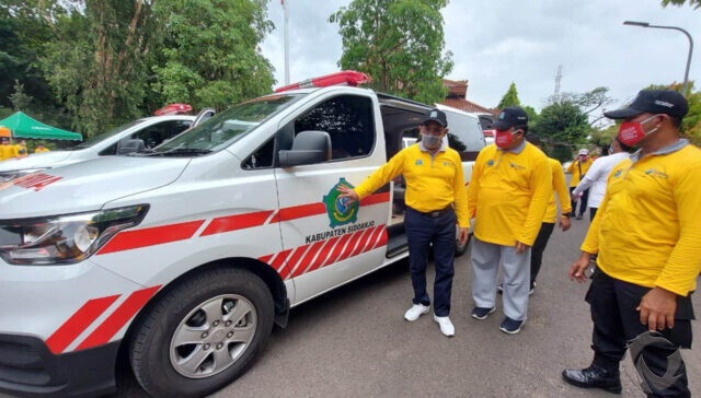 Tujuh Ambulan dan Delapan Mesin Serologi dibagikan Ke Puskesmas Ini Pesan Pj Bupati Sidoarjo