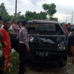 Haluan Terlalu ke Kanan, Pikap di Pamekasan Bertabrakan  dengan Dumptruck