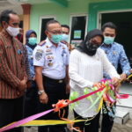 Anggota Komisi V DPR RI Salurkan Bantuan Bus Sekolah di Jombang