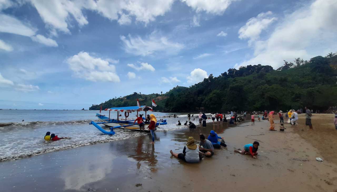 pantai gemah