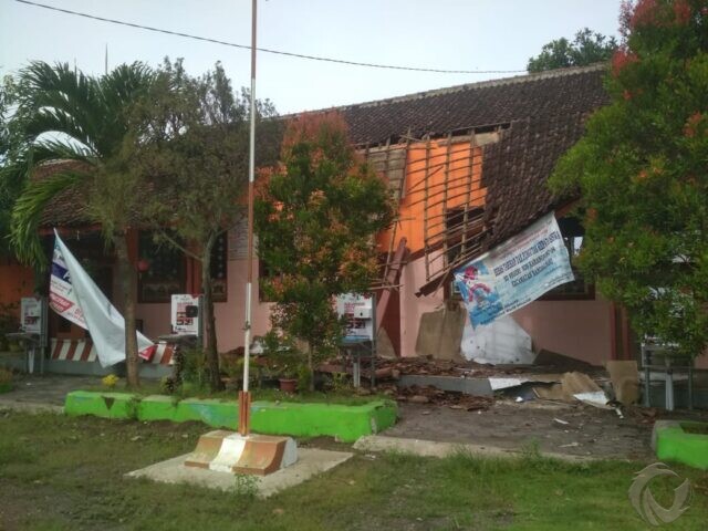 Atap SD di Jember Ambruk, Berulang Kali Kasek Usul Perbaikan Tak Digubris
