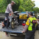 Bawa Pasien, Ambulans RS Dr Iskak Tulungagung Tabrak Motor di Blitar