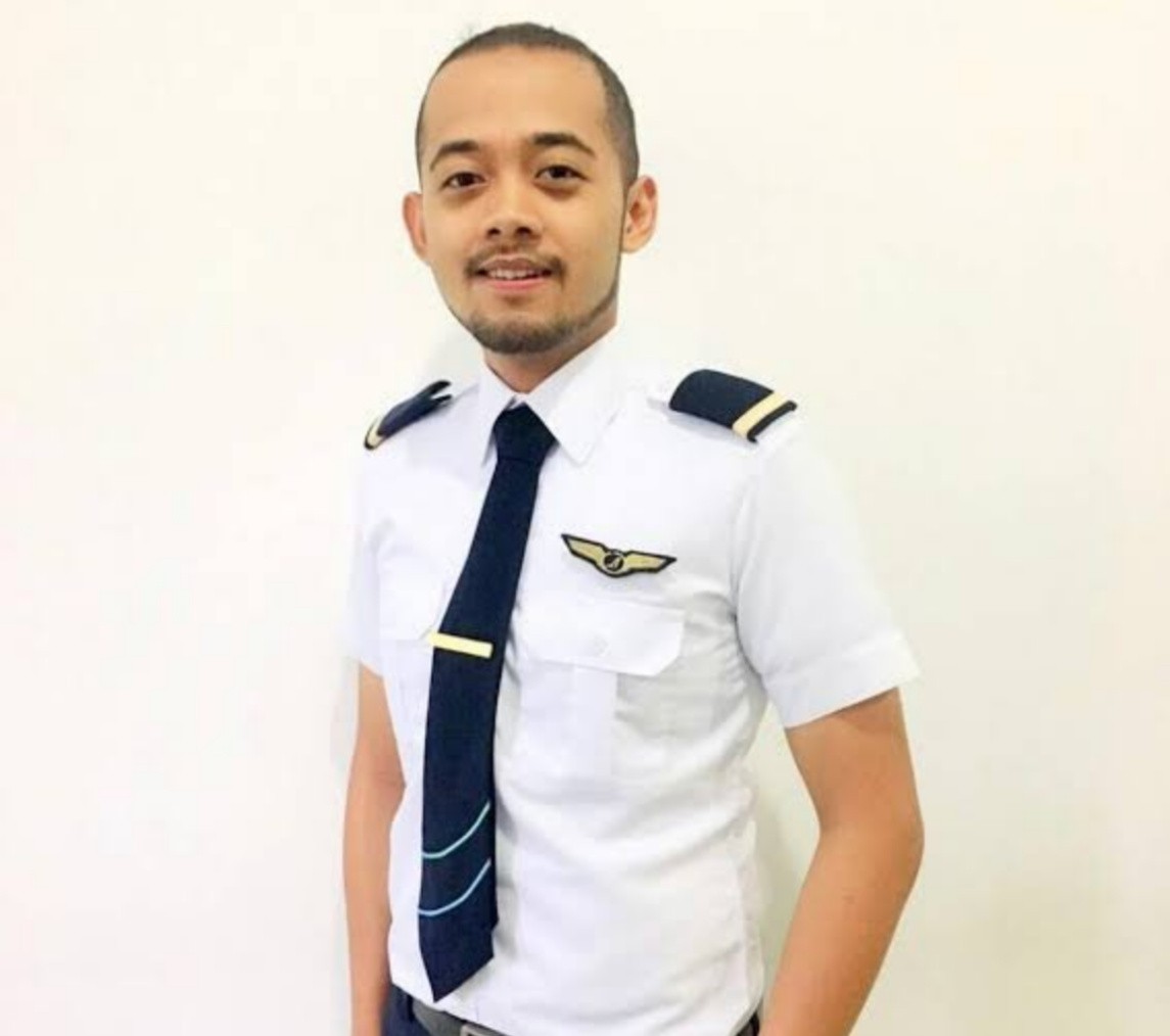 Fadly Satrianto, extra crew pilot Sriwijaya Air SJ 182 yang pesawatnya hilang kontak diatas Kepulauan Seribu, Minggu (10/1/2021). (ISTIMEWA).