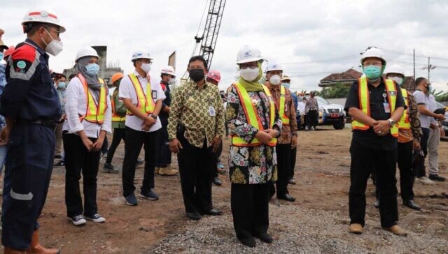 Bupati Jombang Tinjau Pembangunan Jembatan Ploso