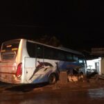 Ban Selip, Bus Sugeng Rahayu Tabrak Rumah di Mojokerto